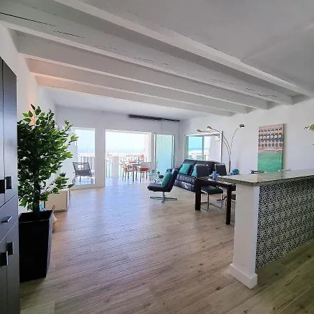 2 Bedroom Frontline Puerto Banus Views Rdr299 Appartement Marbellac