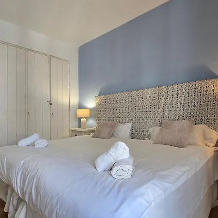 2 Bedroom Frontline Puerto Banus Views Rdr299 *