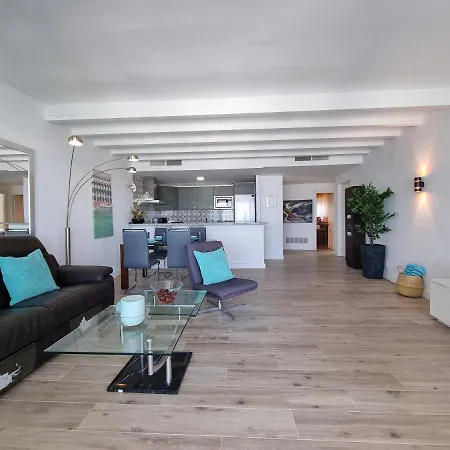 2 Bedroom Frontline Puerto Banus Views Rdr299 *