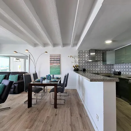 2 Bedroom Frontline Puerto Banus Views Rdr299 * 마르베야