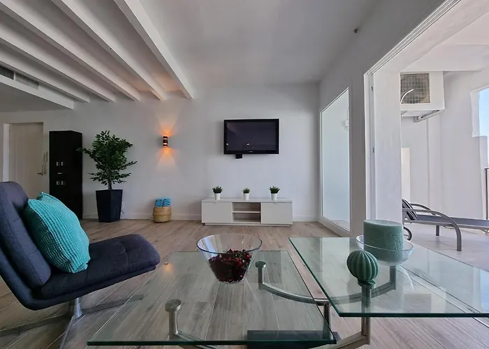 2 Bedroom Frontline Puerto Banus Views Rdr299 Appartamento Marbella
